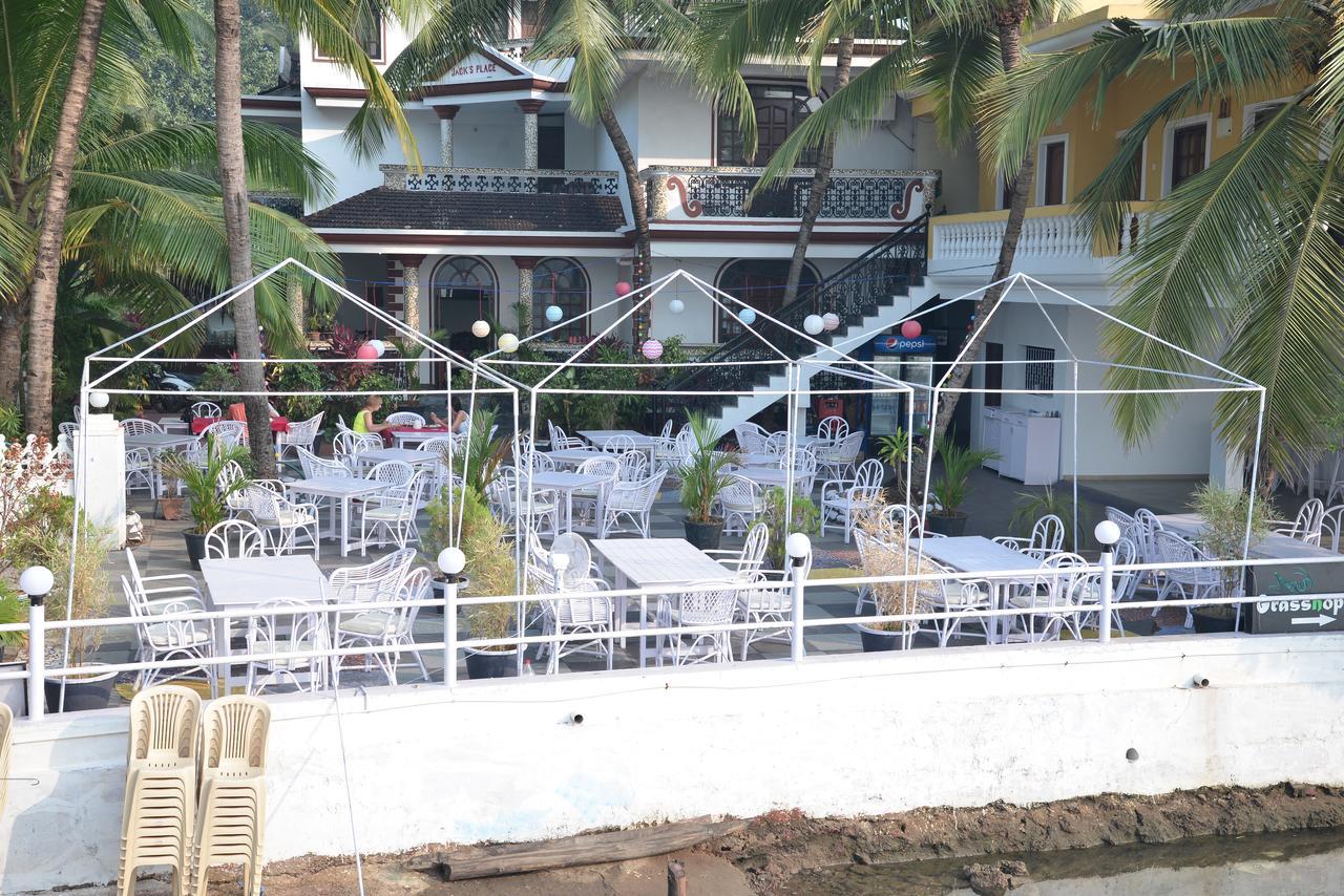 Jack'S Place Hotel Cavelossim Exterior photo